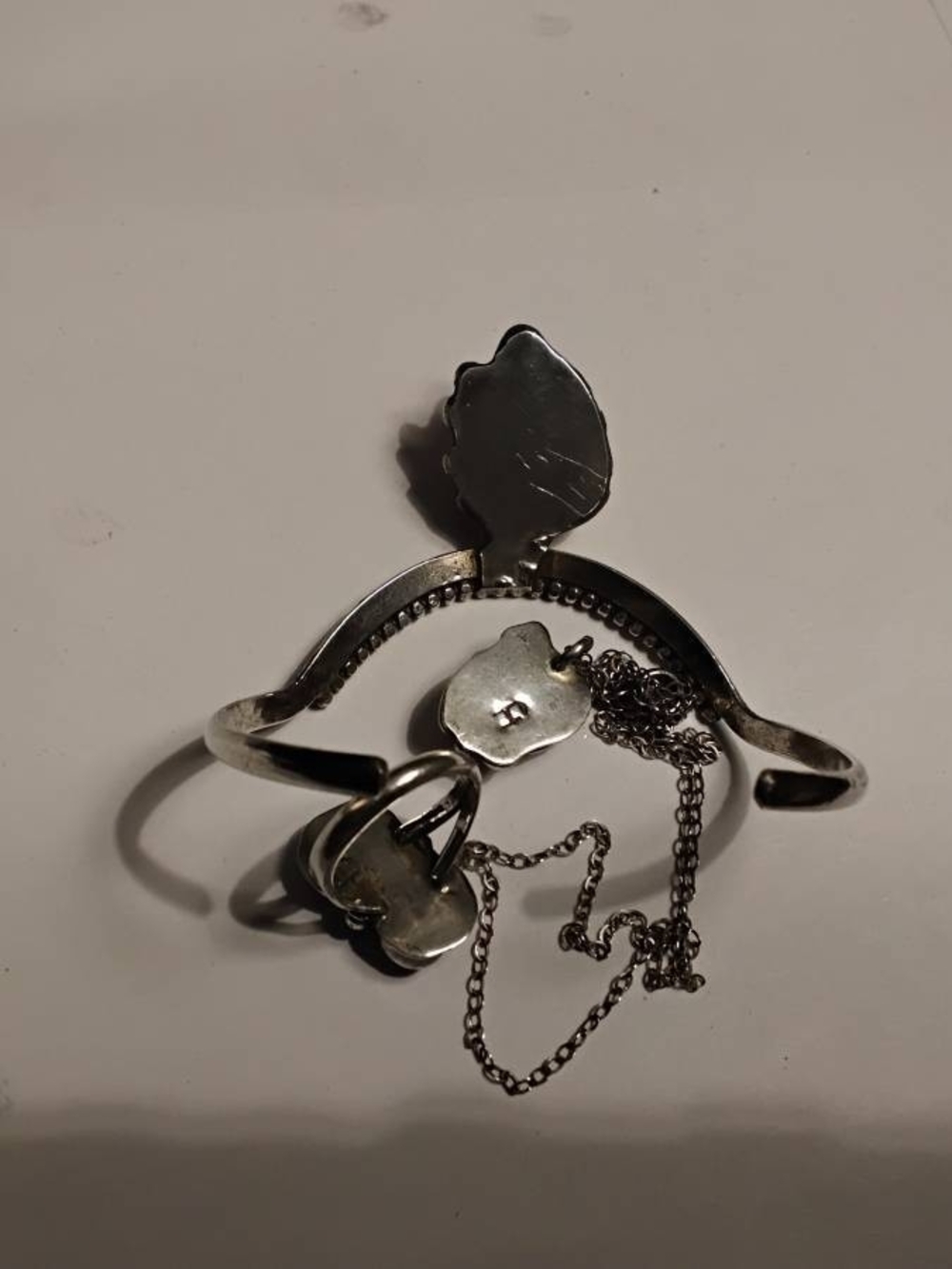 Vintage Navajo Sterling Silver Mother-of-Pearl Bracelet, Pendant & Ring Set - Picture 2 of 3